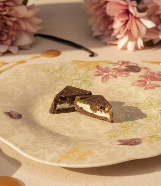 100g Caramel and vanilla in milk chocolate